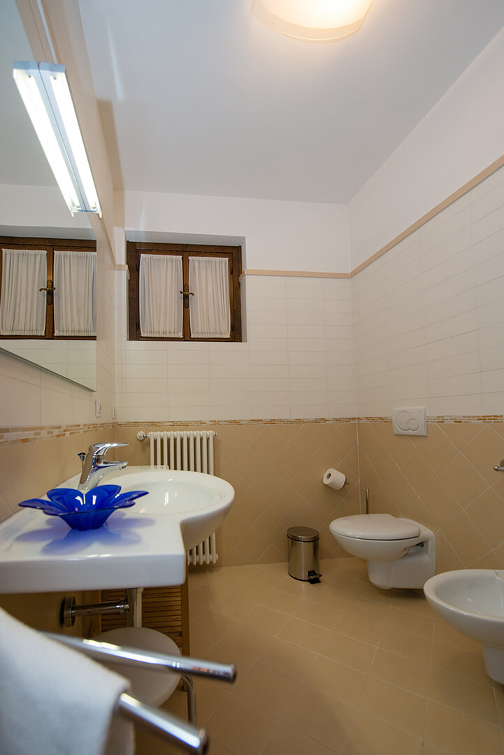 appartamento-a-canevini-bagno-2