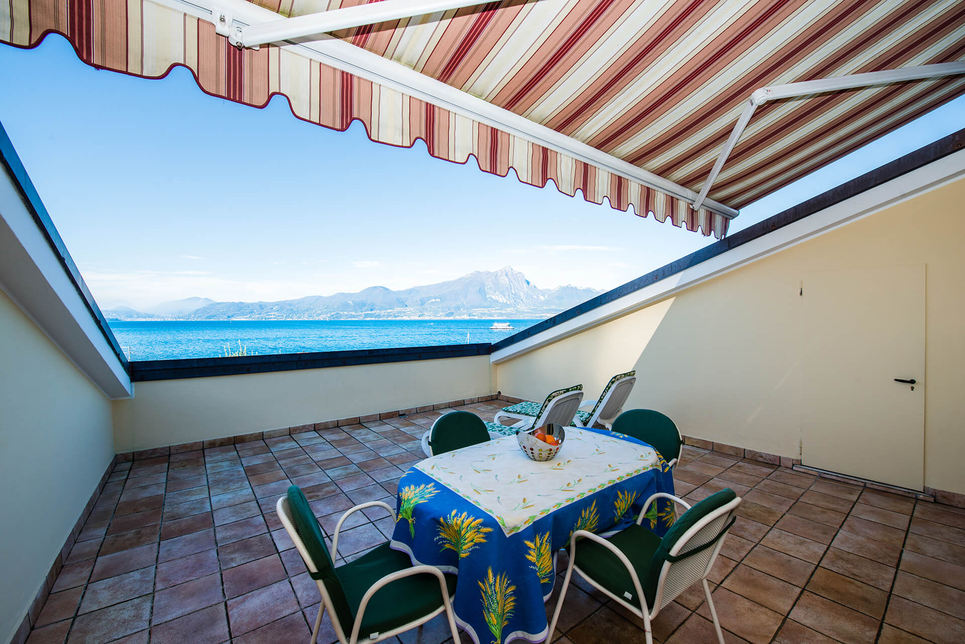 appartamento-a-canevini-terrazza-1