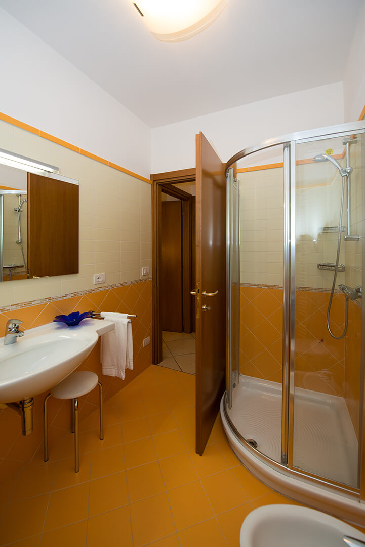 appartamento-b-canevini-bagno-2